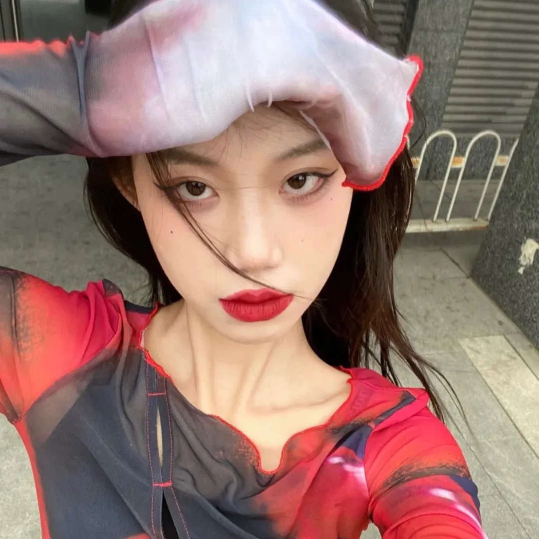 泪光闪闪